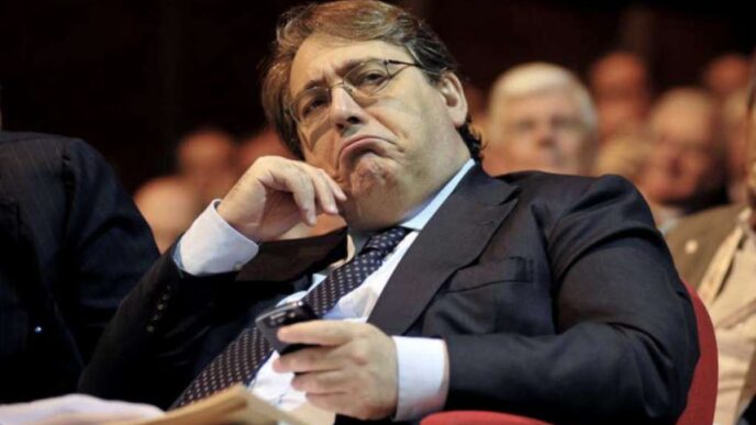 assolto roberto napoletano